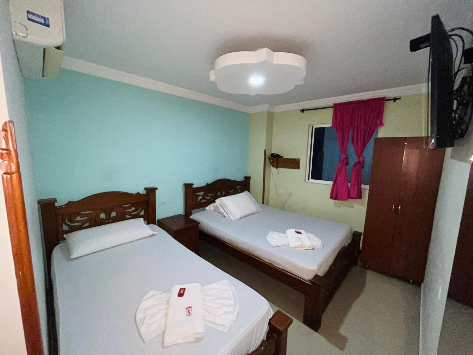 Hotel Bucarica Plaza 부카라망가 외부 사진
