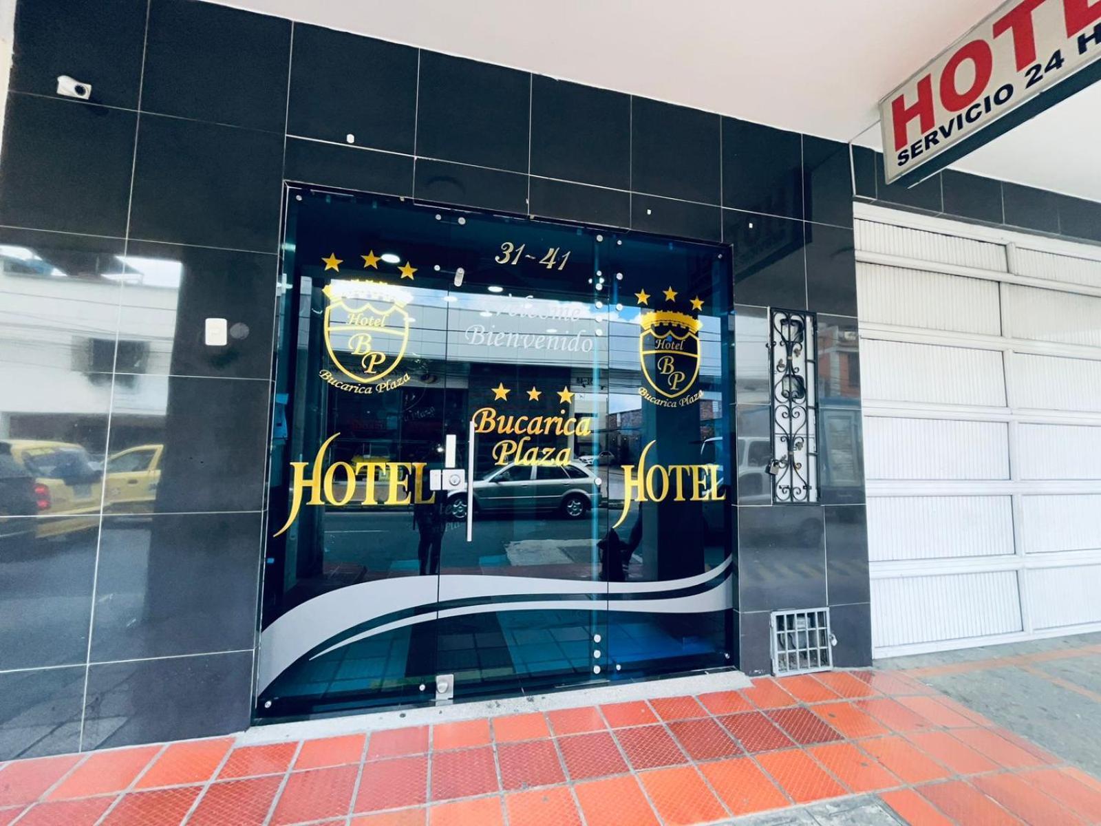 Hotel Bucarica Plaza 부카라망가 외부 사진