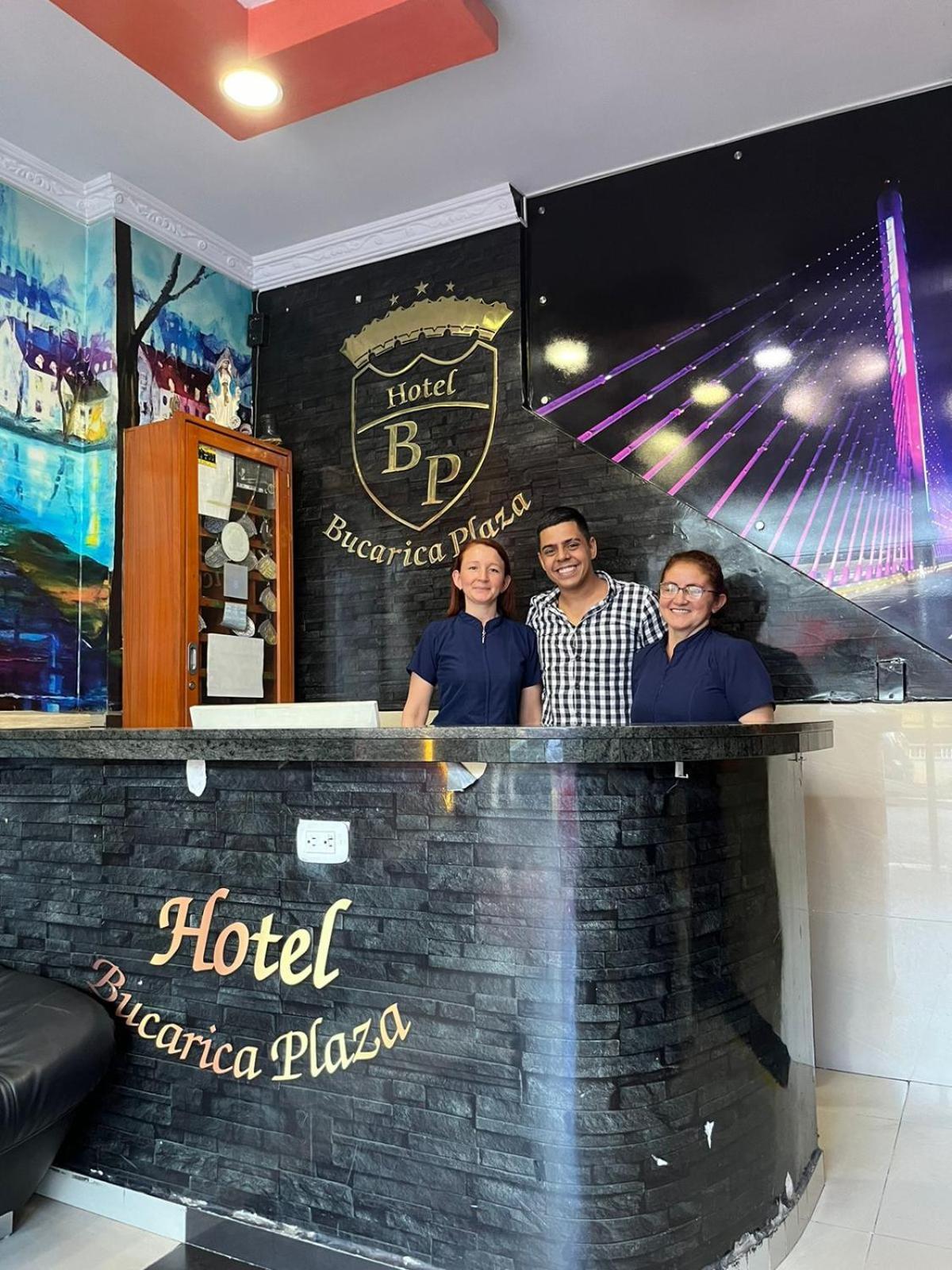 Hotel Bucarica Plaza 부카라망가 외부 사진