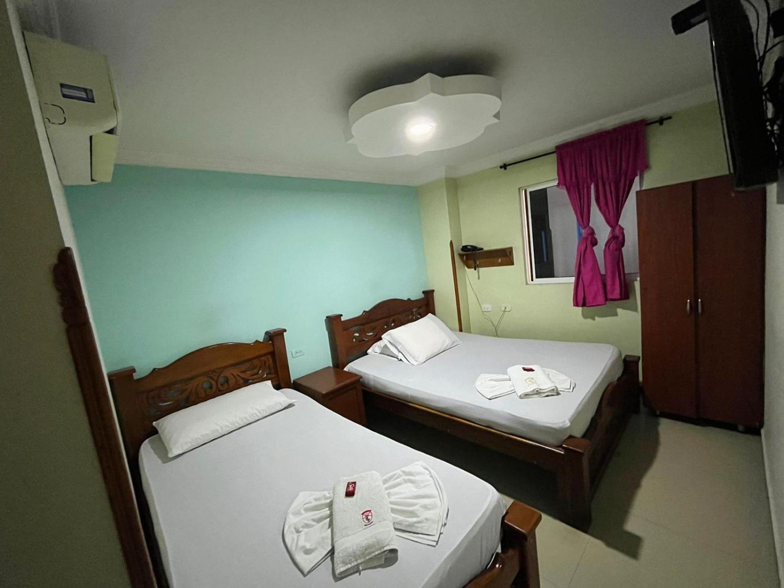 Hotel Bucarica Plaza 부카라망가 외부 사진