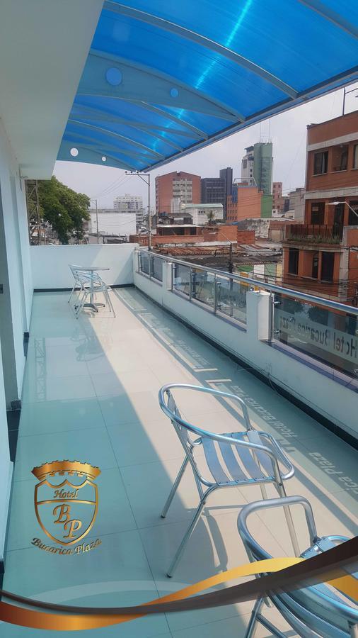 Hotel Bucarica Plaza 부카라망가 외부 사진